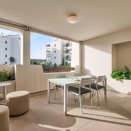 別荘 Jardines - Avago 2 2 Pool View 1b *